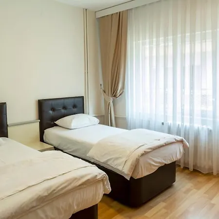 Vip Aparthotel 3*